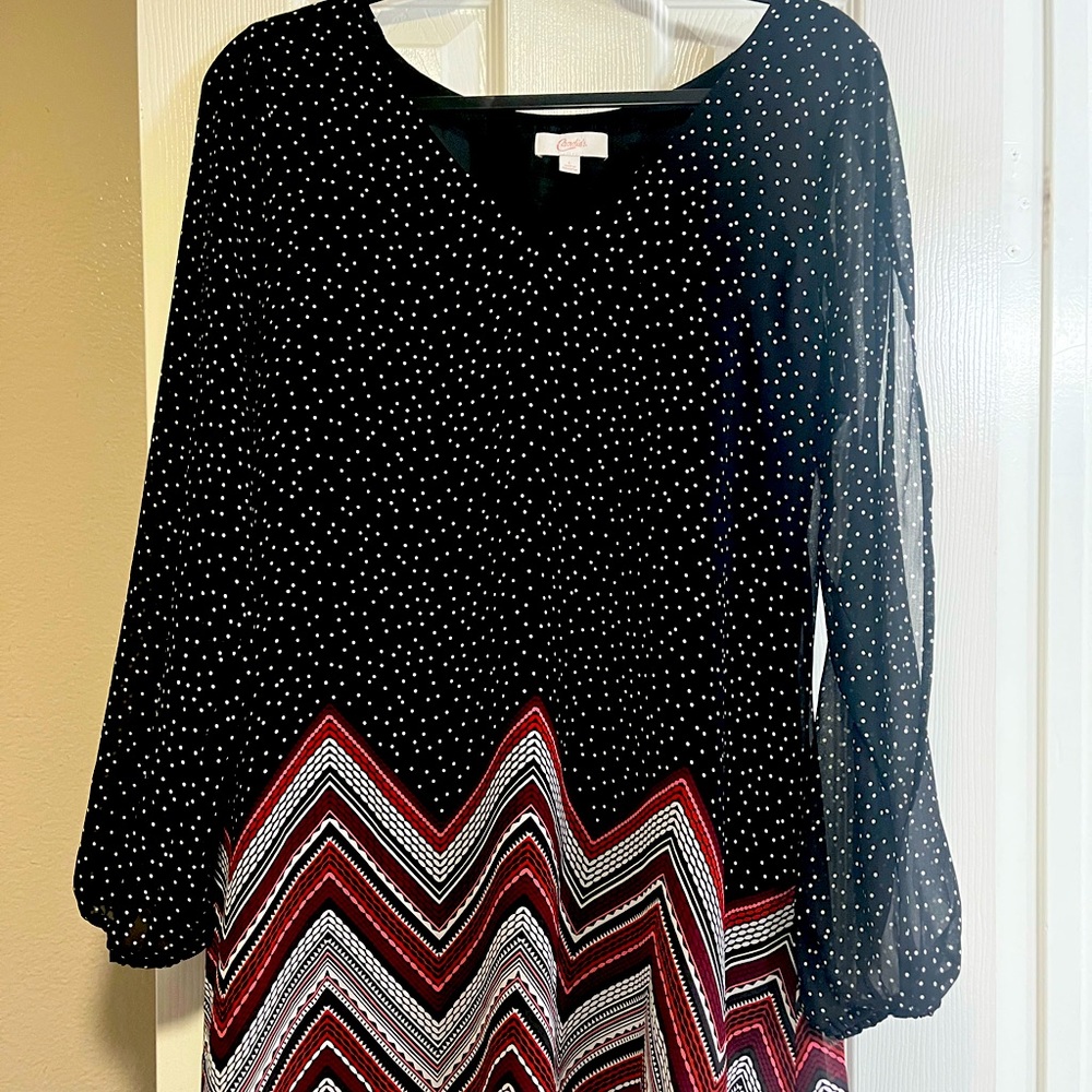 Candie’s long sleeve short dress. Sheer open sleeves with elastic cuff. EUC